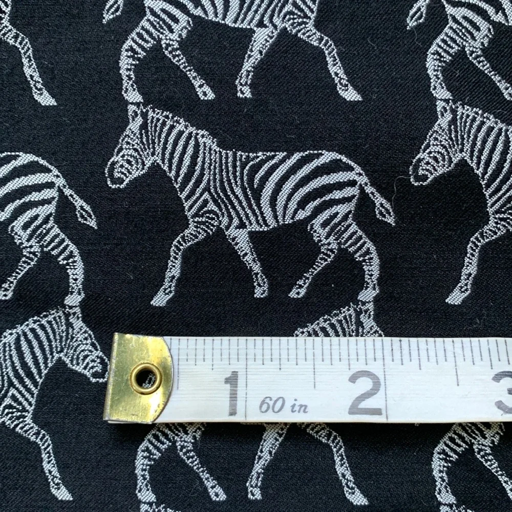 🦓 J. CREW Pencil Skirt Silver Zebras galloping on Black Size 10